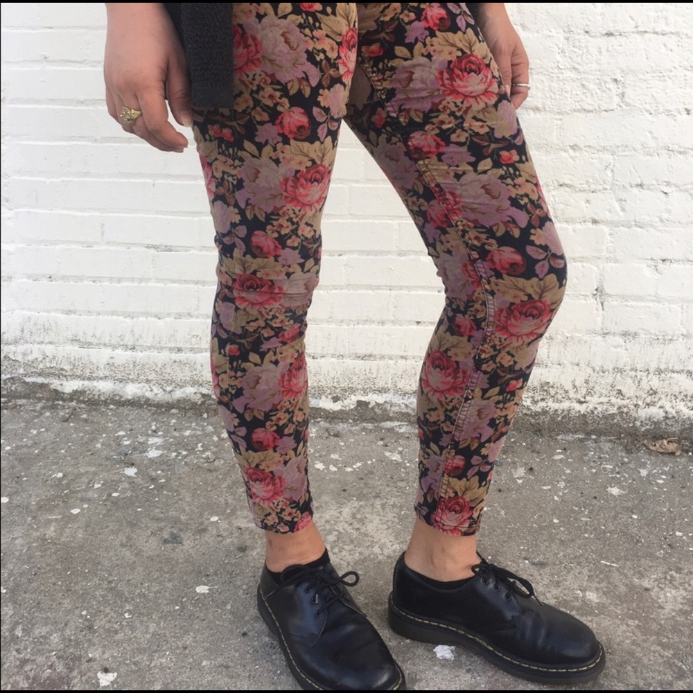 Urban Outfitters BDG Mid Rise Twig Ankle